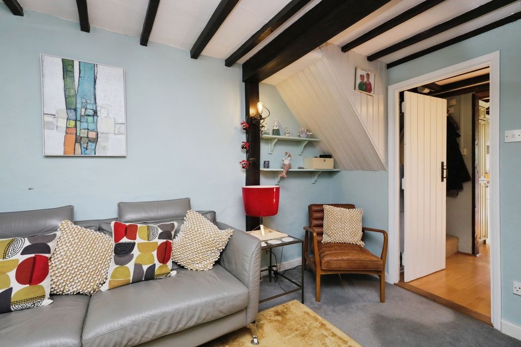 Property photo 3 of 21 Pbox-Img.Jpg