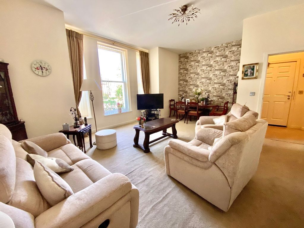 Property photo 2 of 26 Picture No. 08