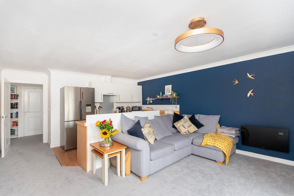 Property photo 1 of 29 1W6R3MD - Reception A.Jpg