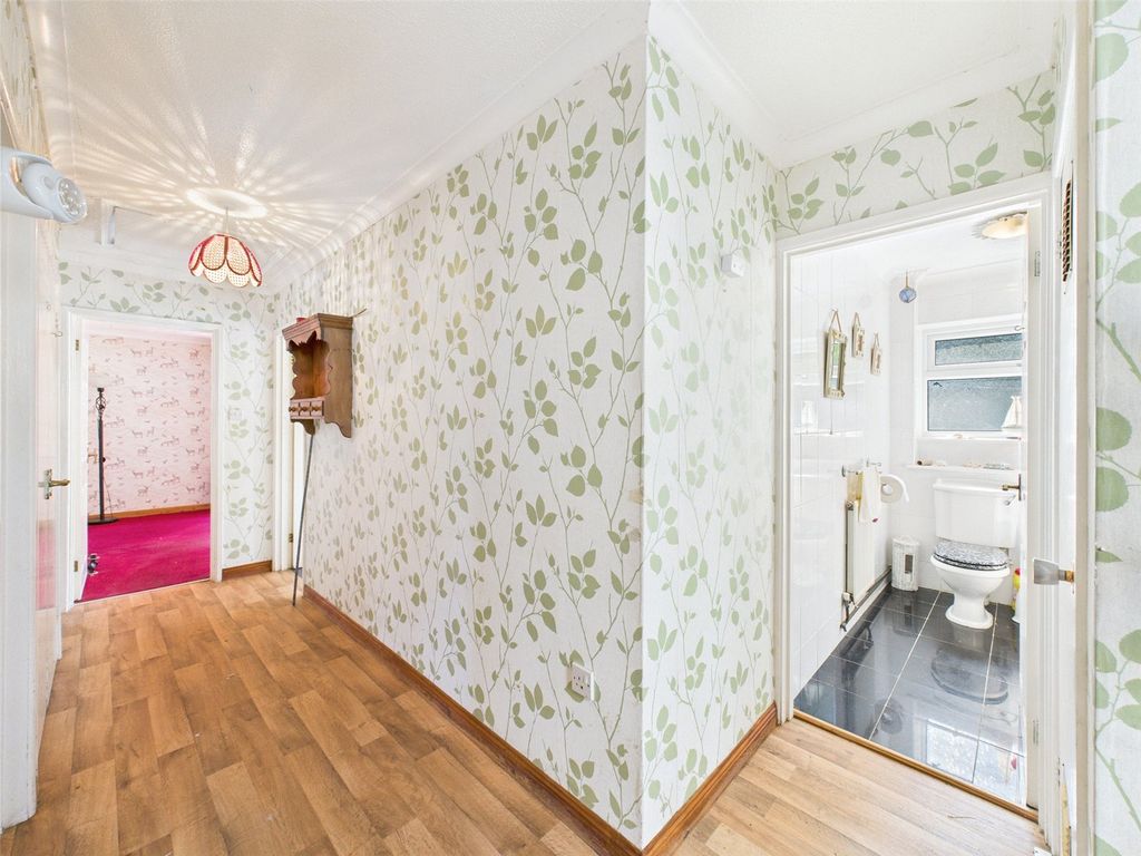 Property photo 3 of 15 Picture No. 12