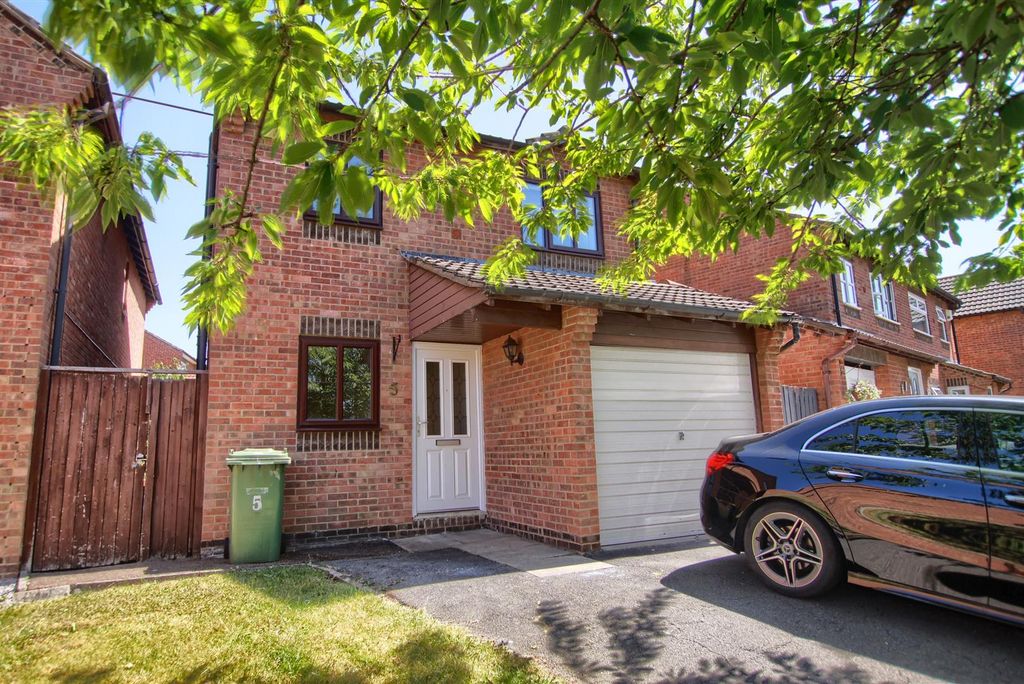 Property photo 1 of 9 Ph9.Jpg