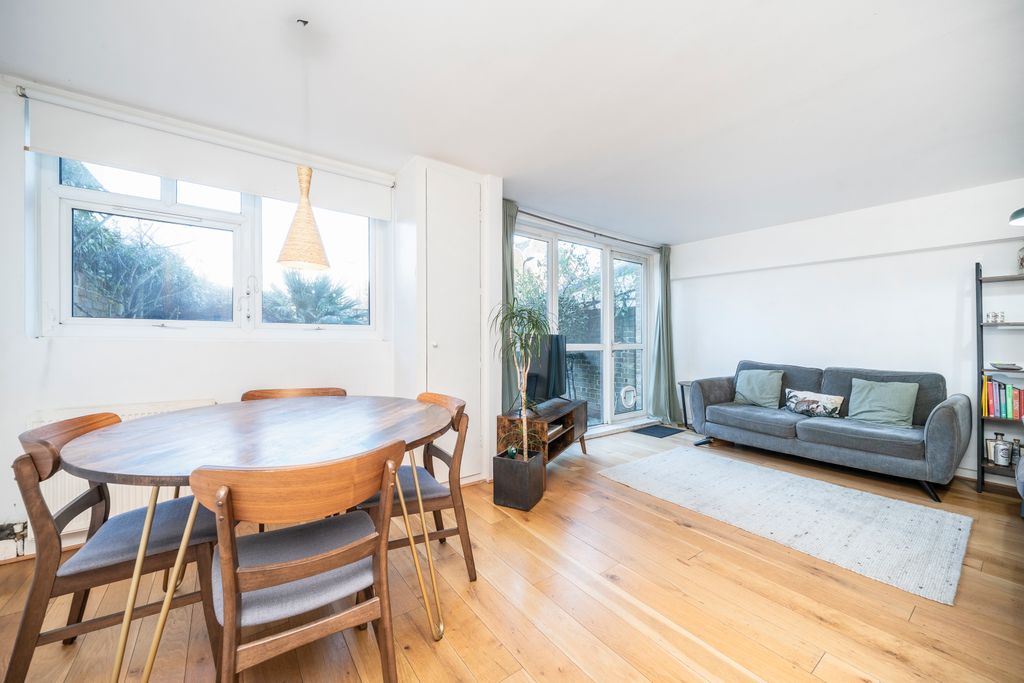 Property photo 2 of 15 Picture No. 38