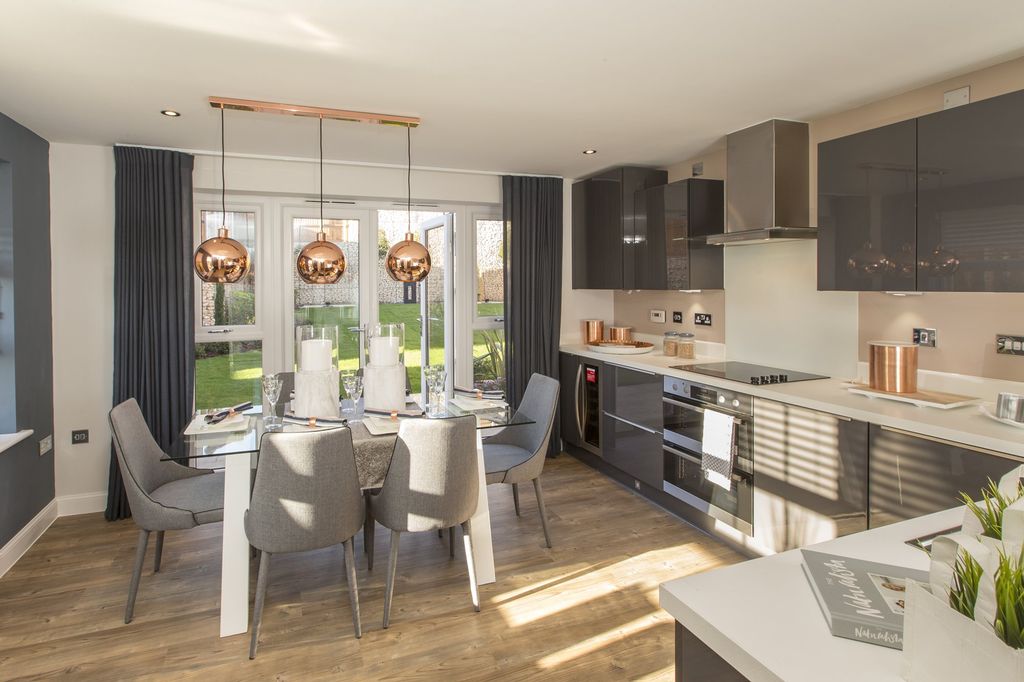 Property photo 3 of 7 Brentford
