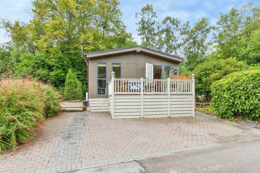 Property photo 1 of 23