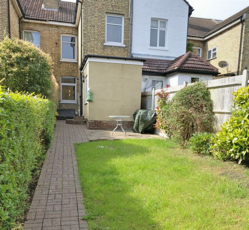 Property photo 2 of 3