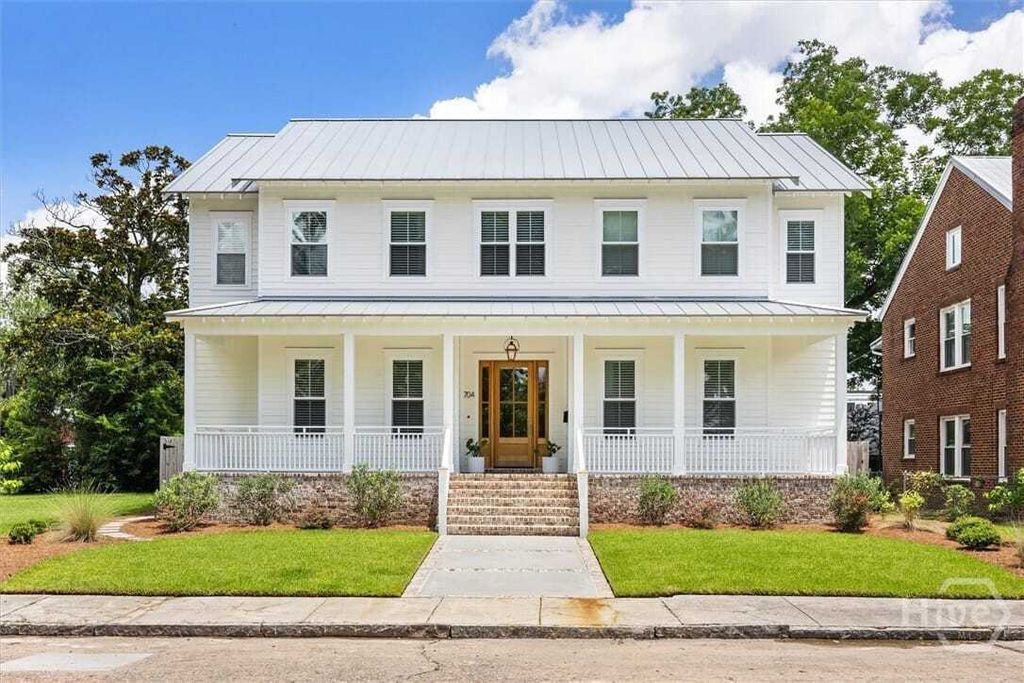 Property photo 1 of 31