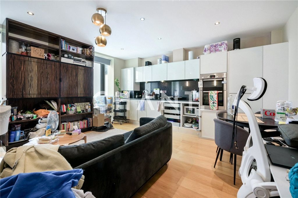 Property photo 3 of 11 Picture No. 06