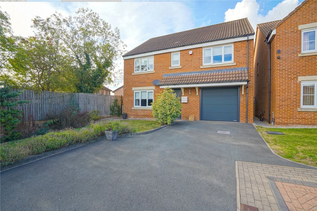 Property photo 1 of 25 Picture No. 24