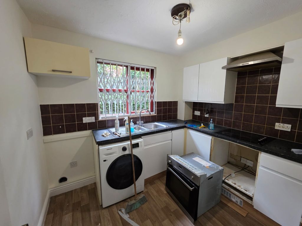 Property photo 2 of 4