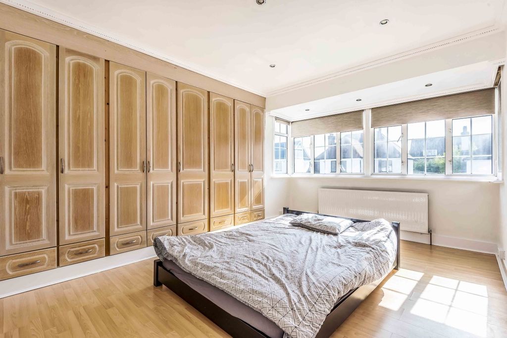 Property photo 3 of 8 477399 (5)