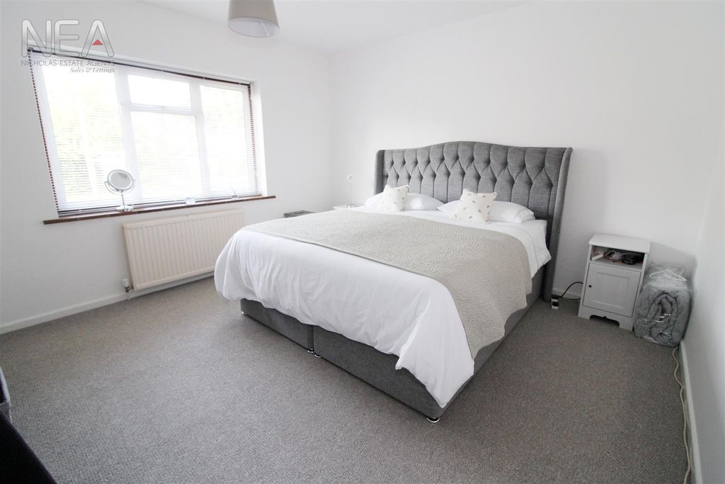 Property photo 3 of 18 Bedroom One