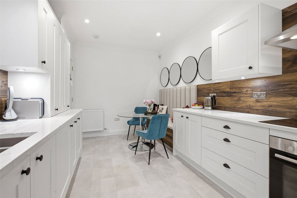 Additional image 8 of 2 bed flat for saleVictoria Place, Stirling, Stirlingshire FK8