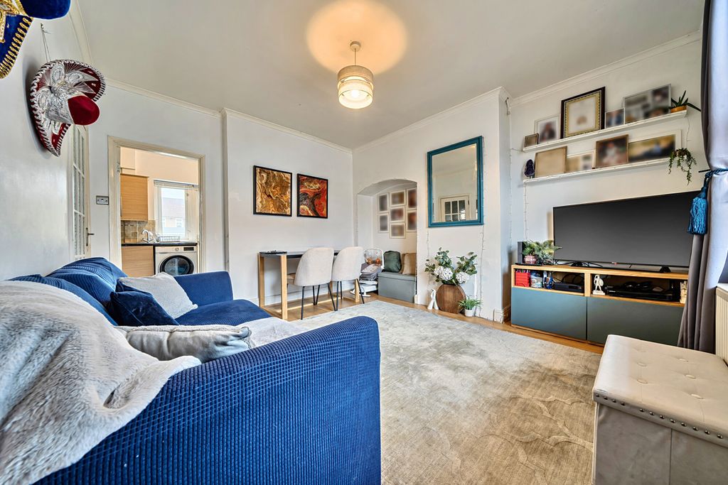 Property photo 1 of 13 1417996-5-69A049c...