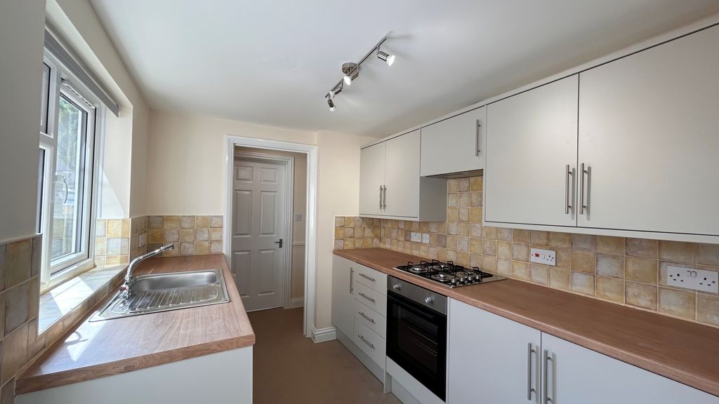 Property photo 2 of 8 8A Brooklands Kitchen 2