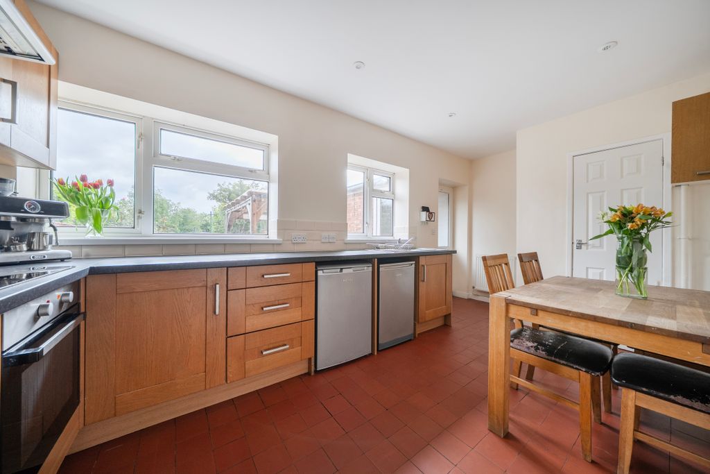 Property photo 3 of 17 1454784-3-6A019d8De637A