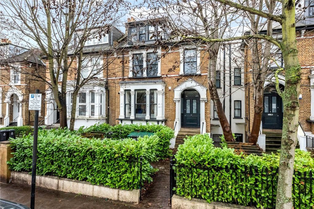 Property photo 2 of 11 Picture No. 22