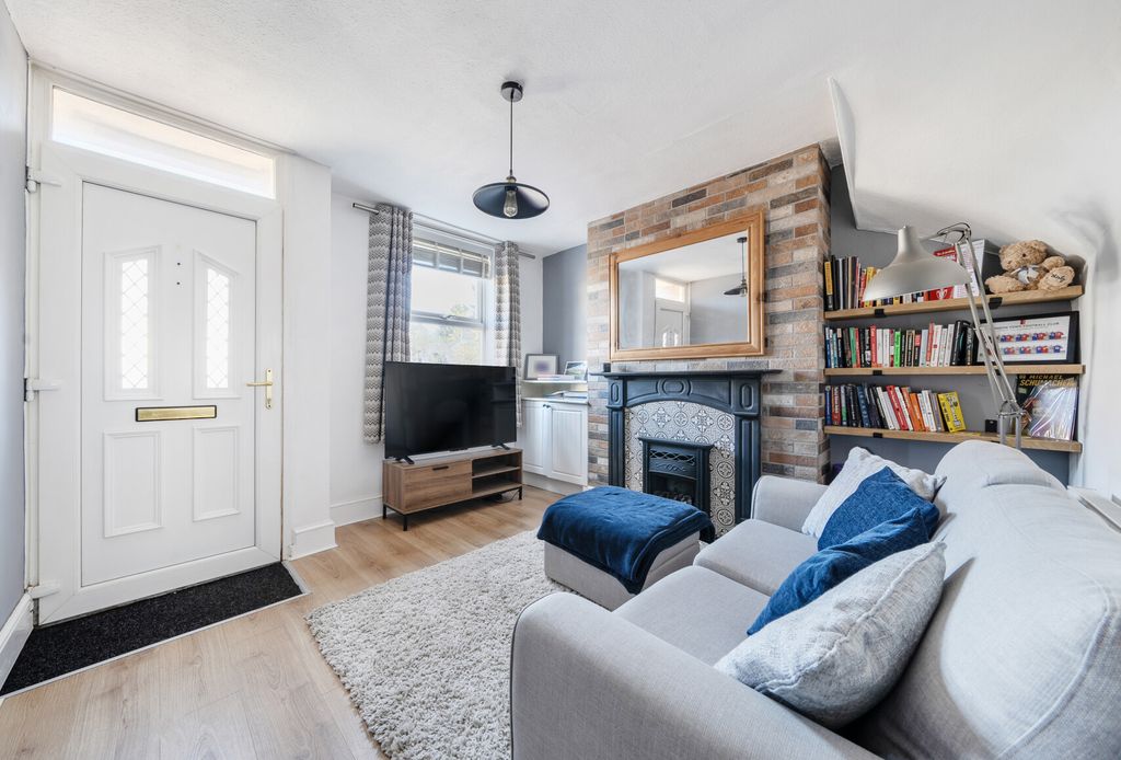 Property photo 3 of 11 1438624-2-69d4E2A...