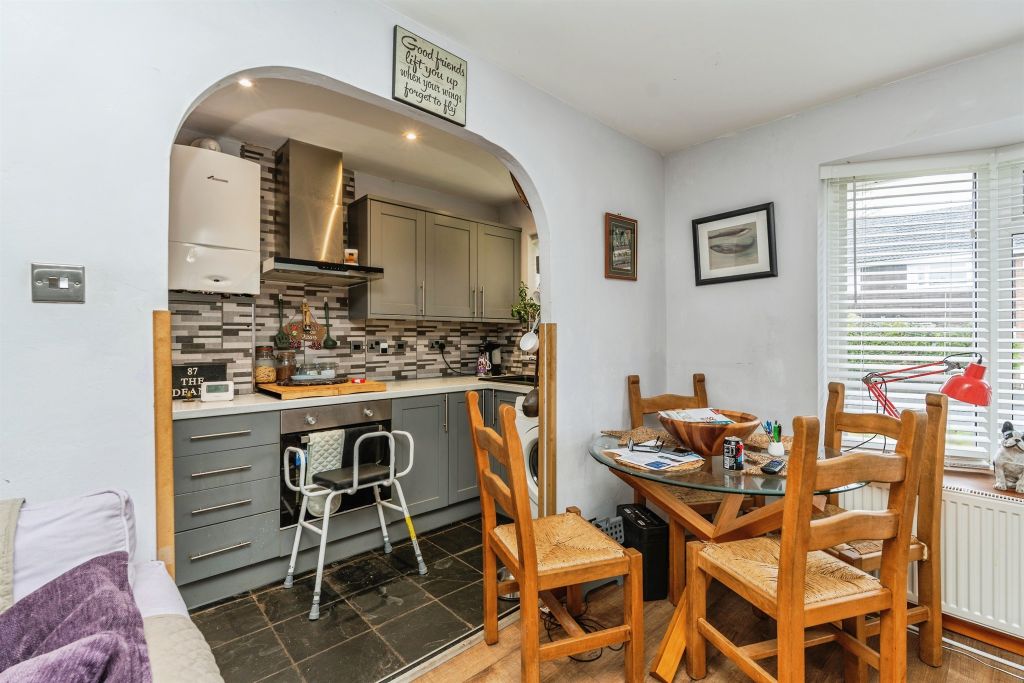 Property photo 3 of 12