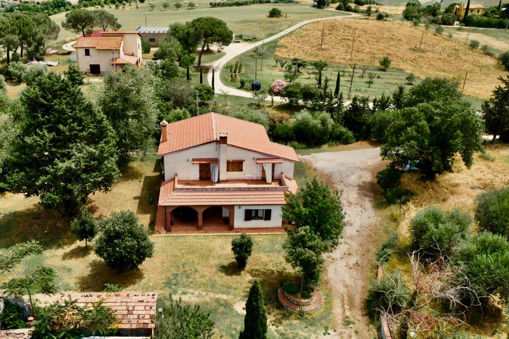 Property photo 3 of 34