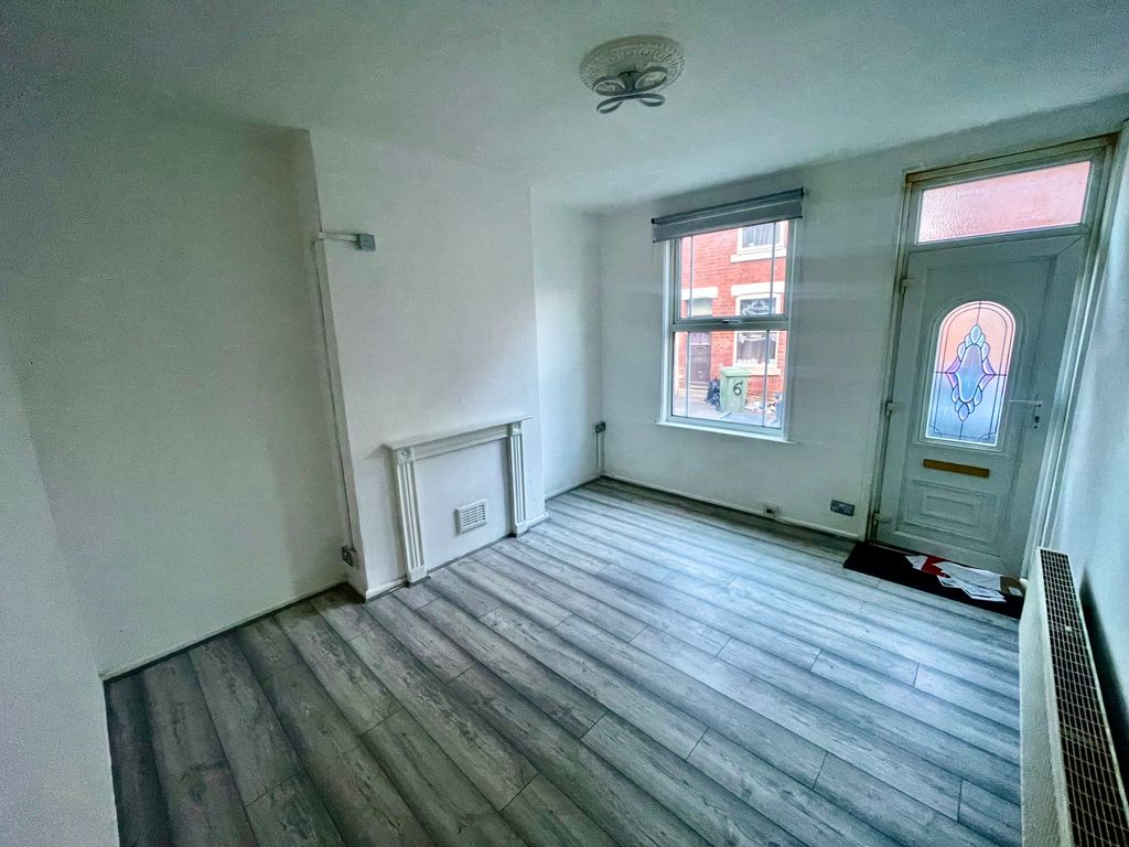 Property photo 1 of 10 Cover