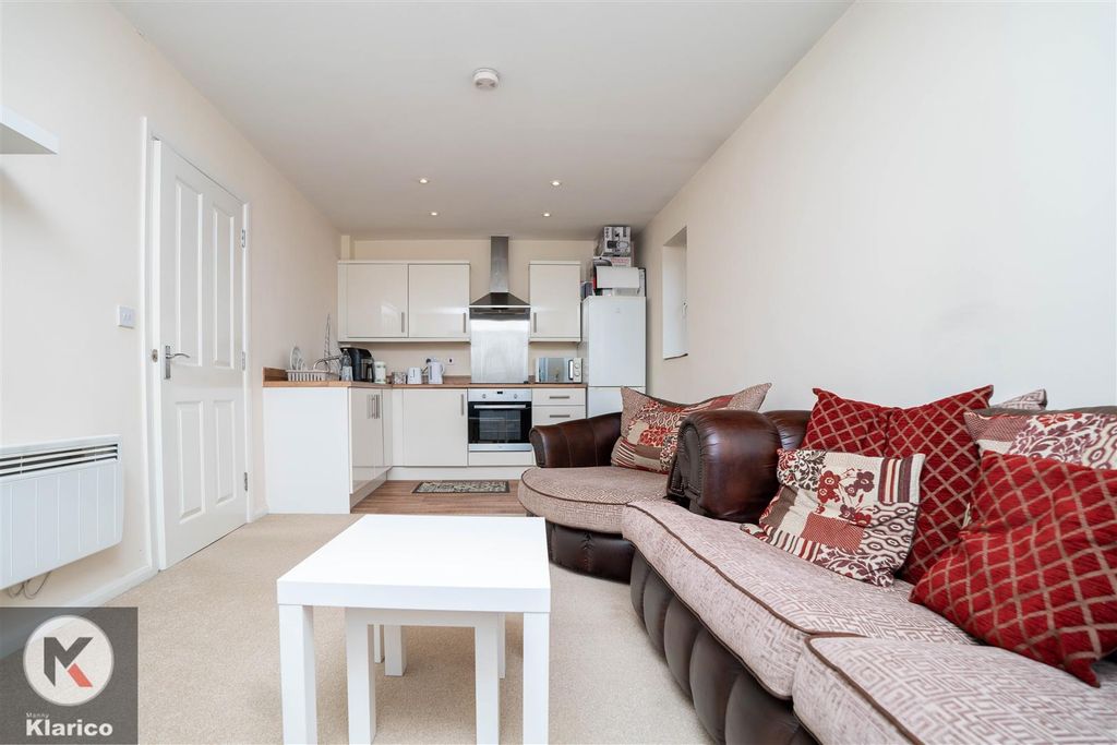 Property photo 3 of 11 Photo-5.Jpg