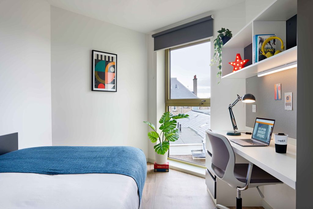 Property photo 3 of 19 8421460.Jpg