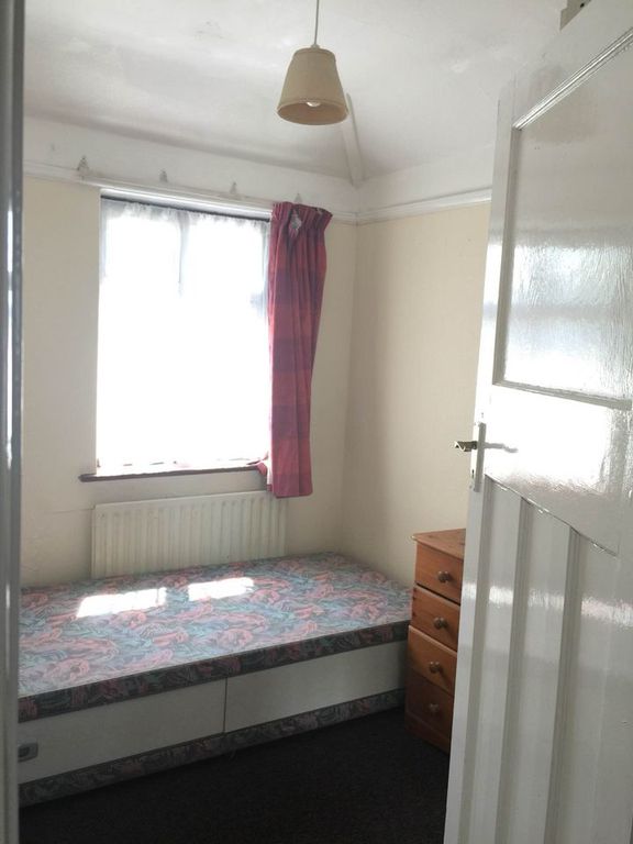 Property photo 3 of 6 Gallery