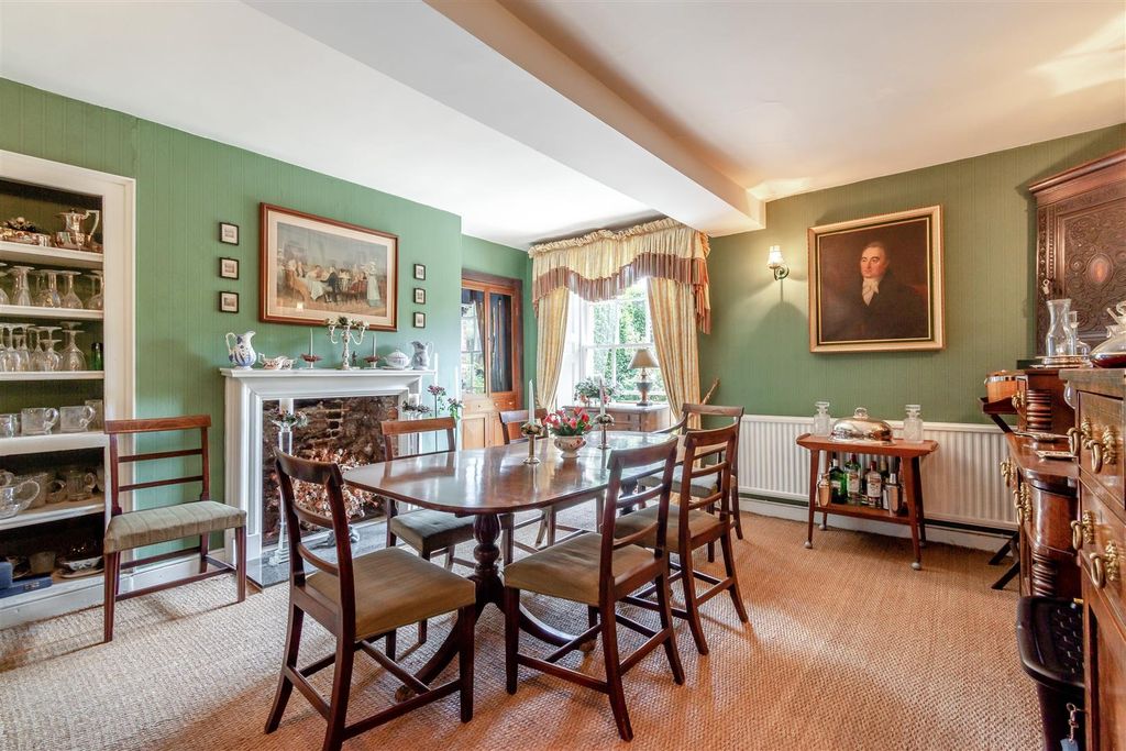 Property photo 2 of 22 Dining Room