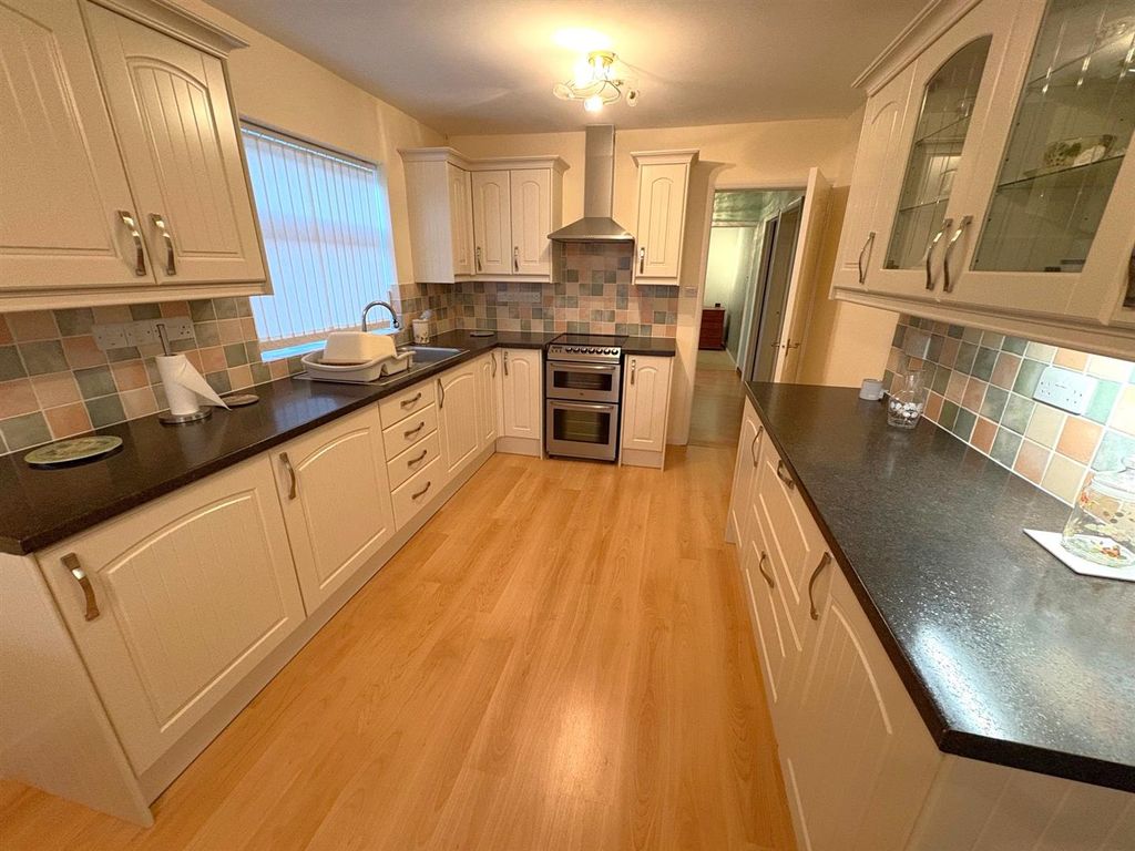 Property photo 3 of 19 Img_1344.Jpg