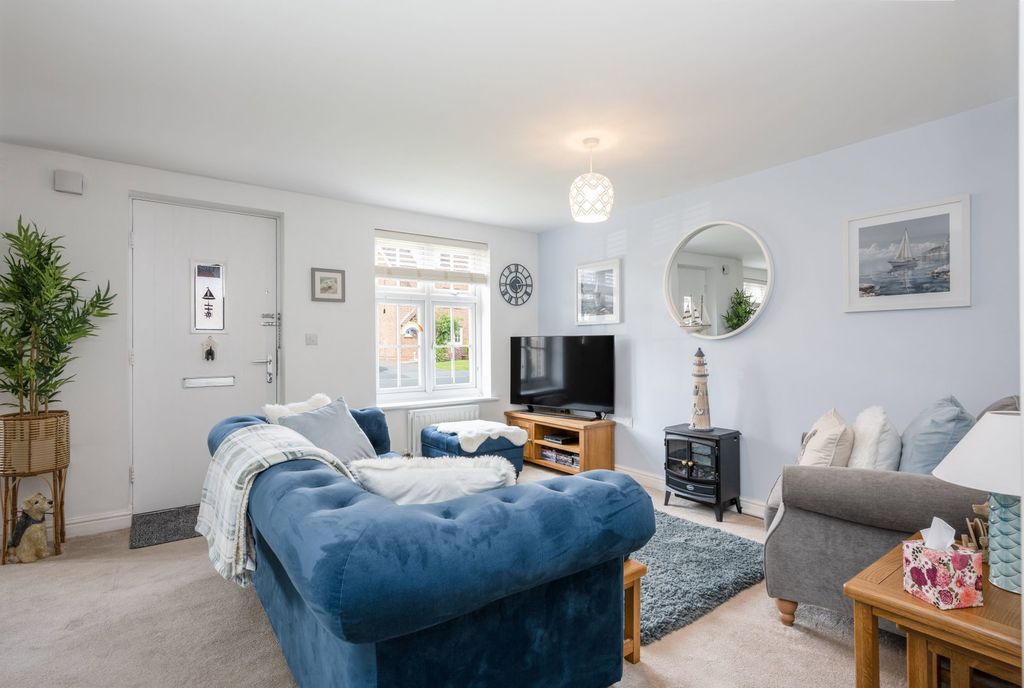 Property photo 3 of 15