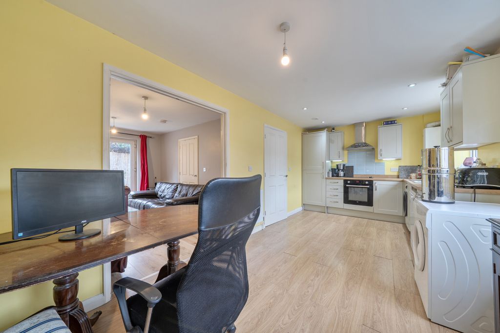Property photo 1 of 24 1469521-15-6A206d...