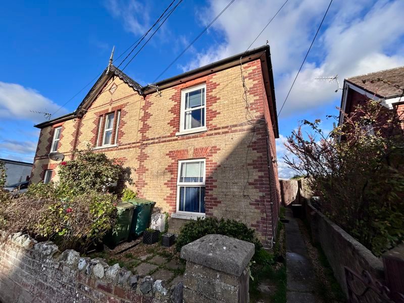 Property photo 1 of 8 Photo 1