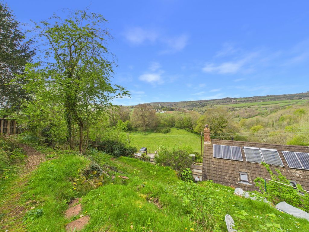 Property photo 2 of 23