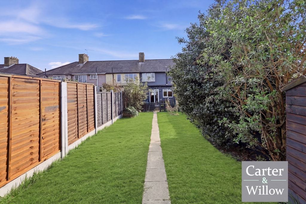 Property photo 2 of 15