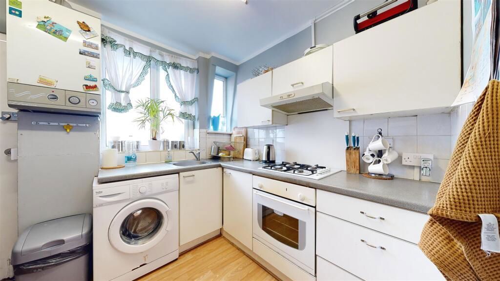 Property photo 1 of 6