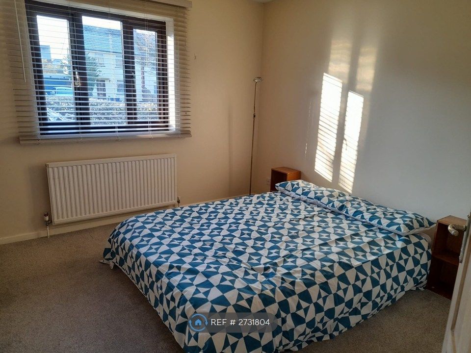 Property photo 2 of 8 Bedroom 1