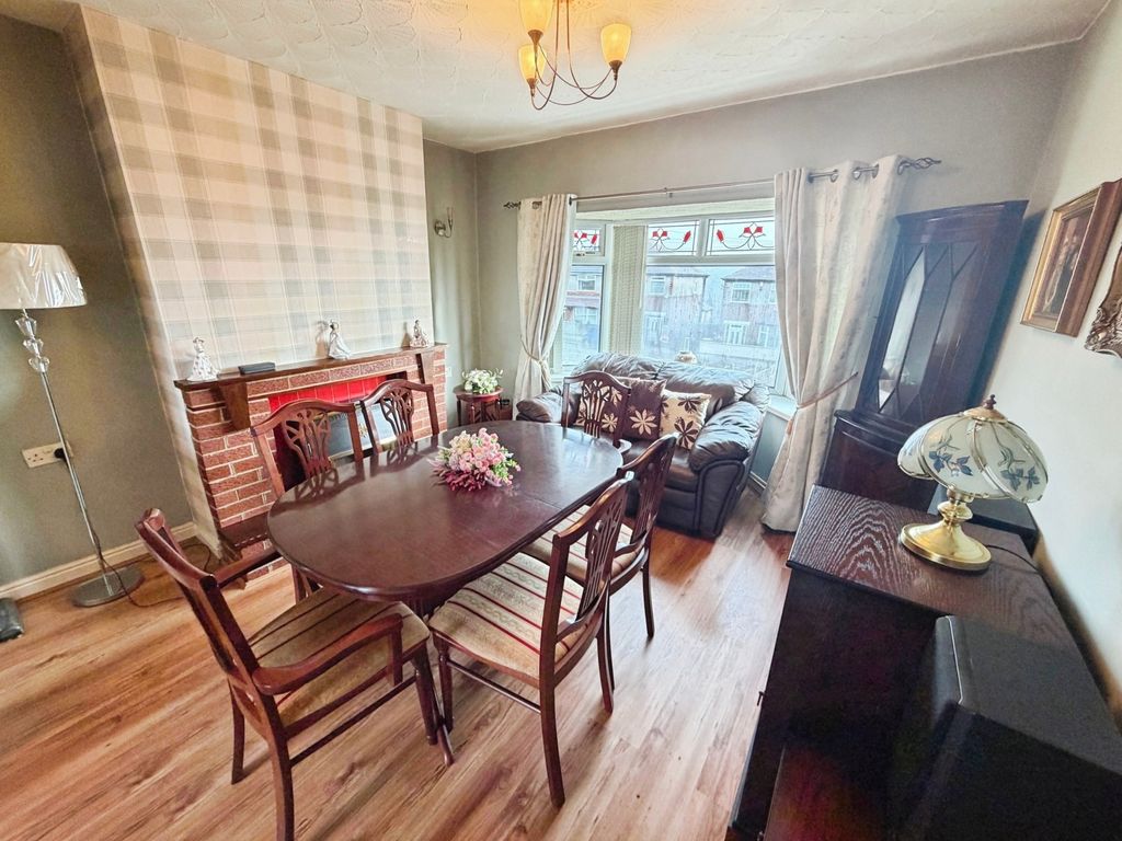 Property photo 3 of 15 Dining Room