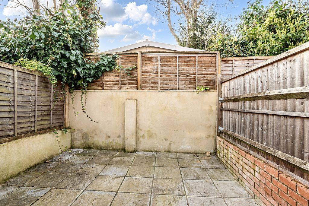 Property photo 2 of 12