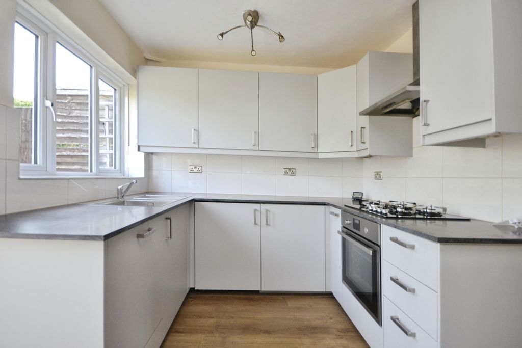 Property photo 1 of 9 Kitch