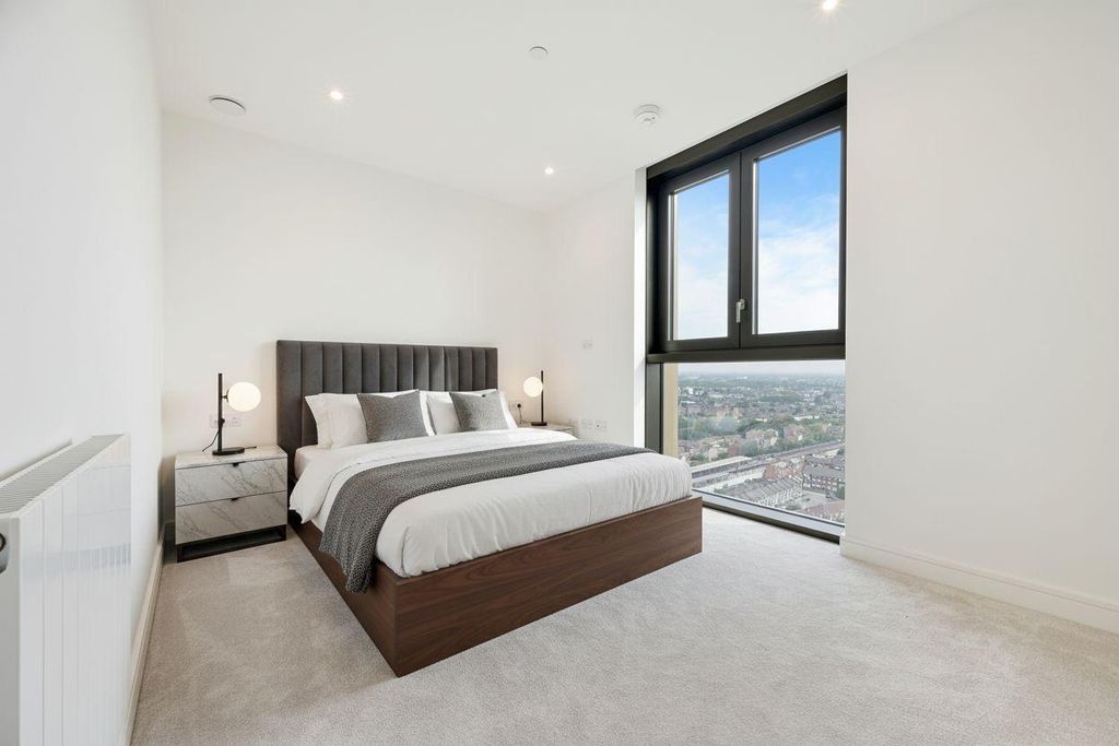 Property photo 2 of 23 Ebdd83E8-6B81-4d46-A64c-d7E0F3Abd3E1.Jpeg