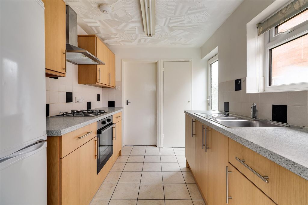 Property photo 2 of 19 Img (8).Jpg