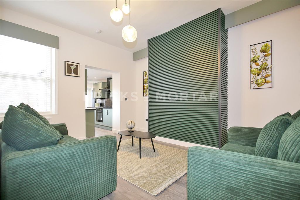 Property photo 1 of 8 Hrbf1Llmiud4B68V.Jpg