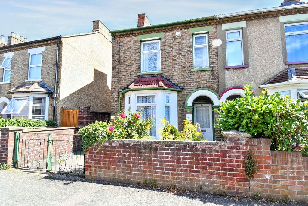 Property photo 1 of 17