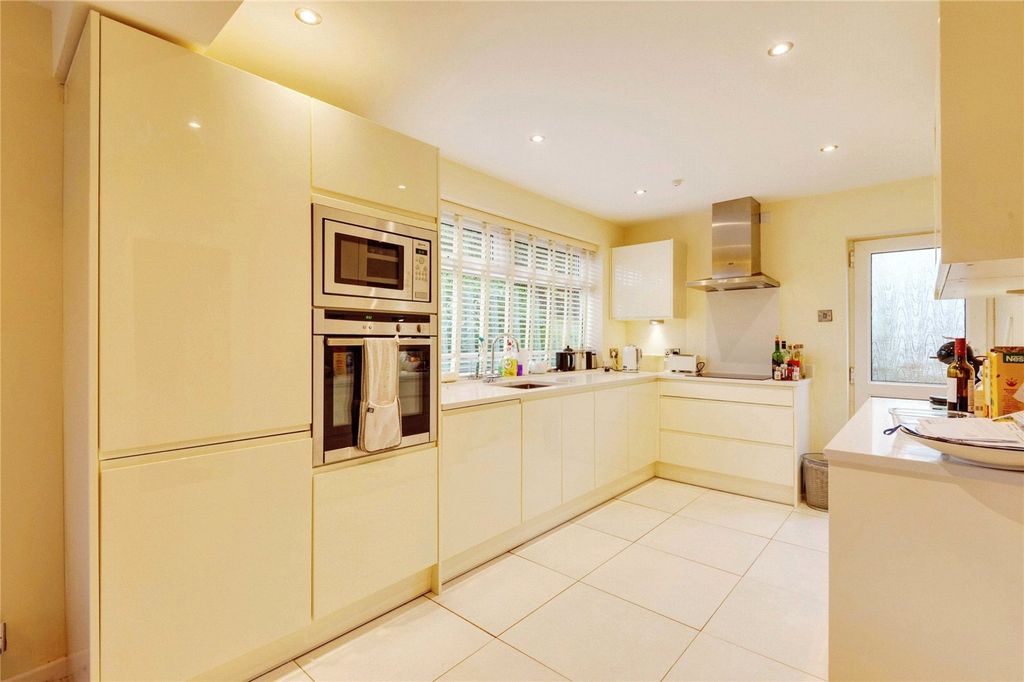 Property photo 3 of 13 Photography