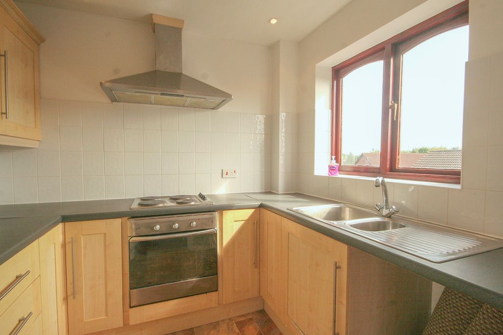 Property photo 3 of 5 Kitchen