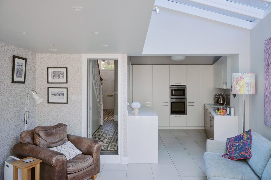 Property photo 3 of 33 Picture No. 51