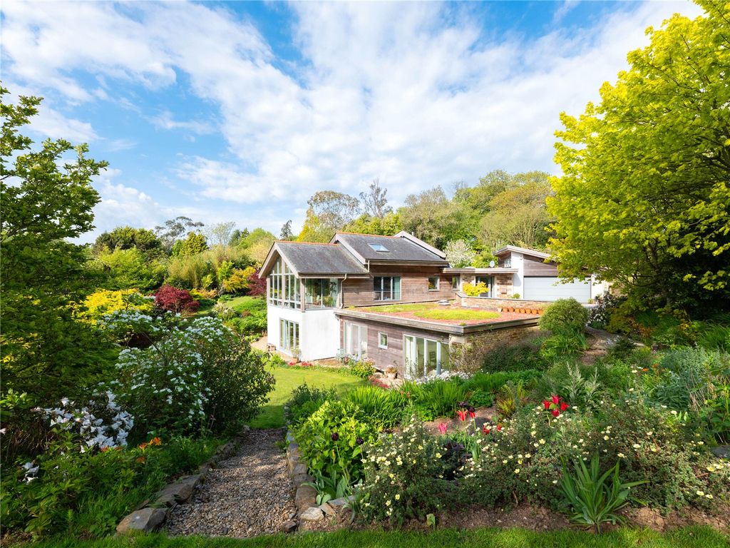 Property photo 1 of 26 House & Garden