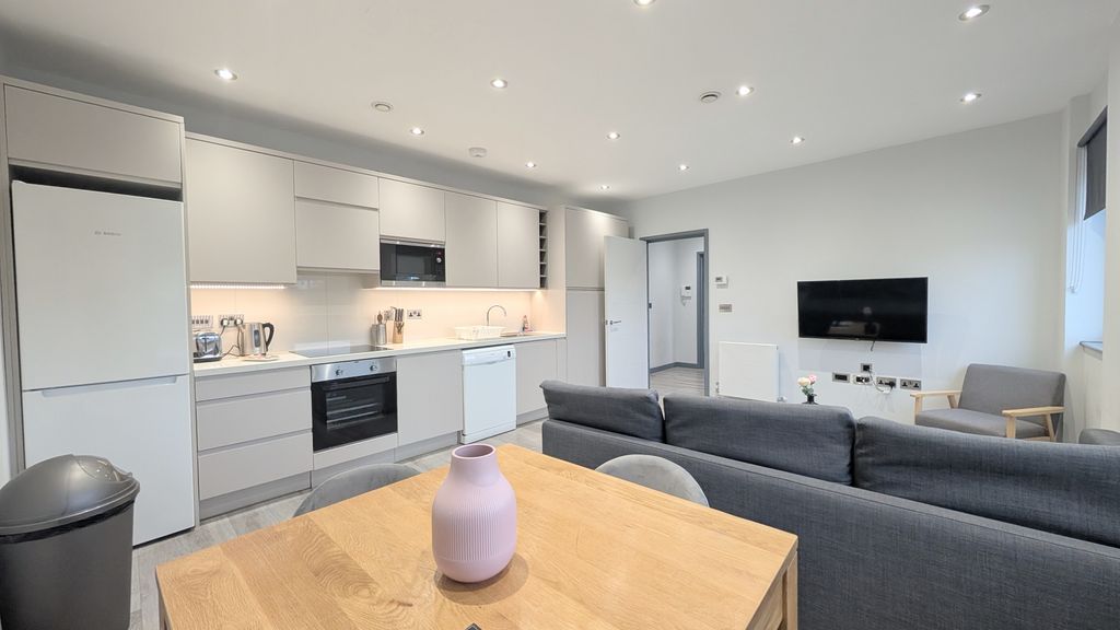 Property photo 2 of 6 Image