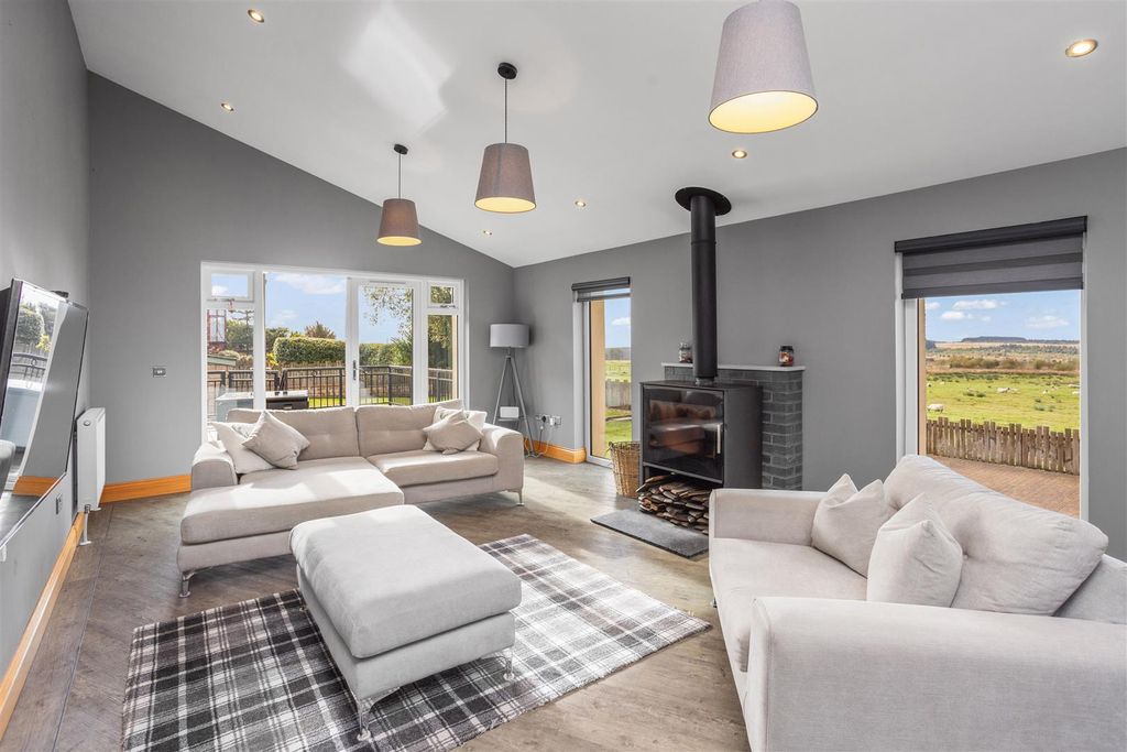 Property photo 2 of 48 2.Jpg
