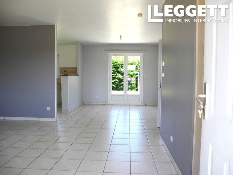Property photo 2 of 10
